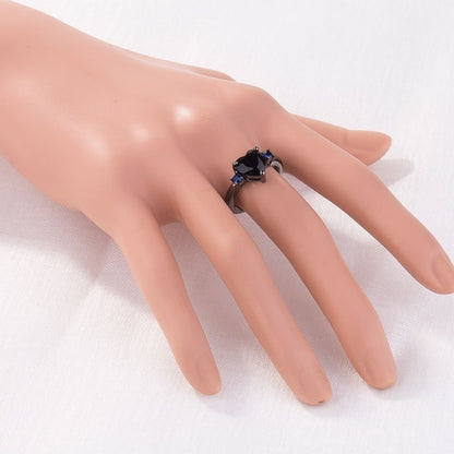 Luxury Black Gemstone Heart Engagement & Wedding Ring