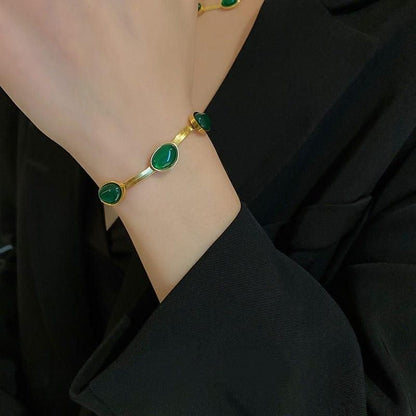 Royal Envy: Green Crystal Pendant Necklace with Matching Bracelet