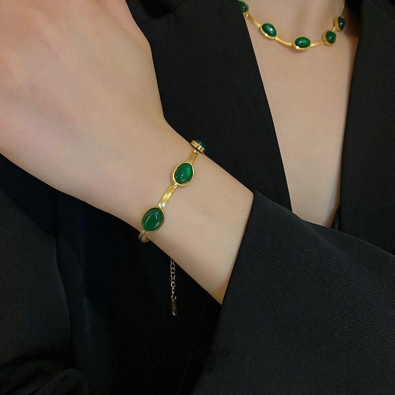 Royal Envy: Green Crystal Pendant Necklace with Matching Bracelet